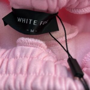 White Fox pink sweat shirt and sweatpants set